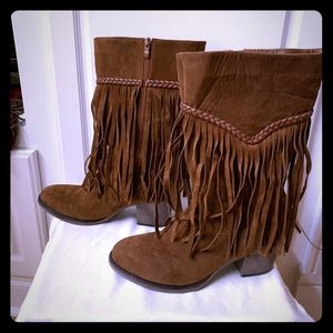 Brown shade fringe boots